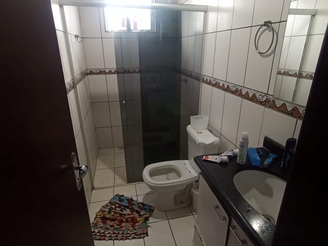 Casa com 420m² 4 quartos e 6 banheiros, à venda, no bairro Jardim Atlântico em Goiânia