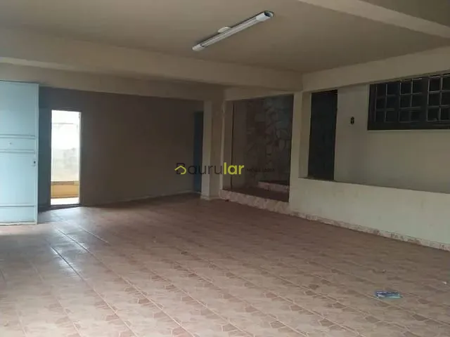 Casa 3 quartos e 5 banheiros, à venda, no bairro Vila Santista em Bauru