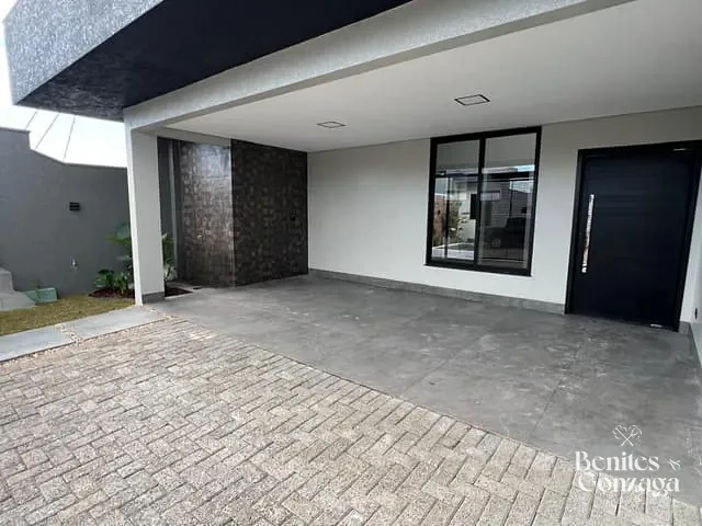 Casa 3 quartos e 4 banheiros, à venda, no bairro Zona 31 em Maringá