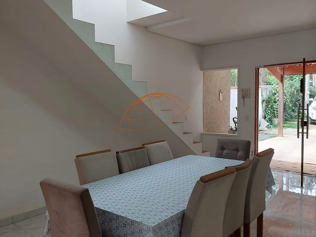 Casa com 1500m² 4 quartos e 4 banheiros, à venda, no bairro Jardim dos Ipês em Cotia