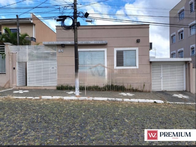 Casa 3 quartos e 4 banheiros, à venda, no bairro Cará-cará em Ponta Grossa