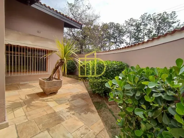 Casa com 800m² 4 quartos e 1 banheiro, à venda, no bairro Jardim Eltonville em Sorocaba