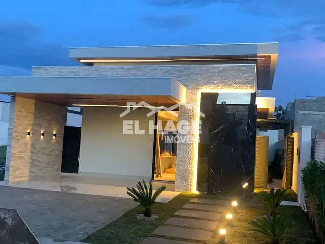Casa com 300m² 3 quartos e 4 banheiros, à venda, no bairro Parque Universitário em Cuiabá