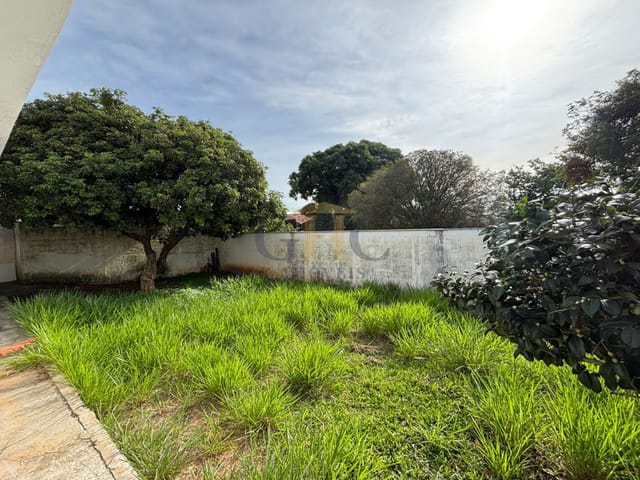 Casa com 175m² 3 quartos e 2 banheiros, à venda, no bairro Jardim Santa Bárbara em Salto de Pirapora