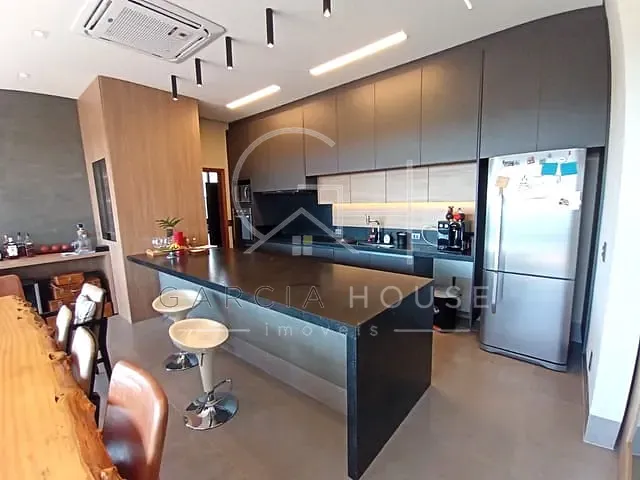 Casa com 462m² 3 quartos e 5 banheiros, à venda, no bairro Quintas de São José em Ribeirão Preto