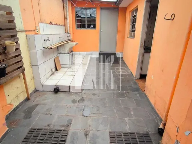 Casa com 135m² 2 quartos e 2 banheiros, à venda, no bairro Vila Palmares em Santo André