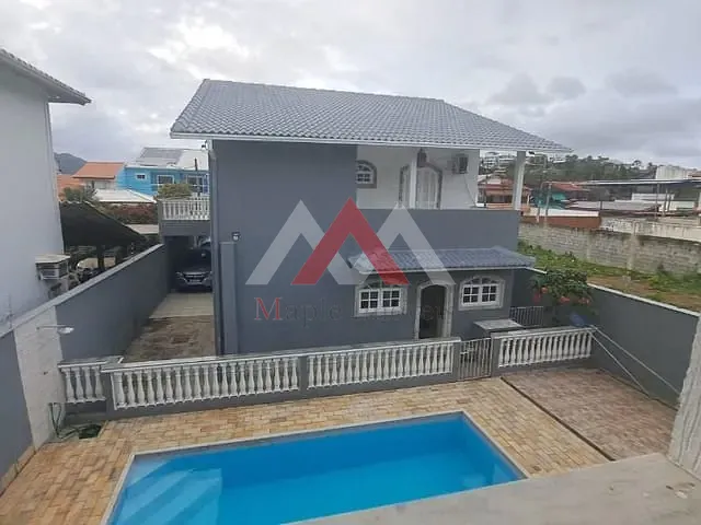 Casa com 360m² 4 quartos e 4 banheiros, à venda, no bairro Piratininga em Niterói
