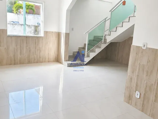 Casa 4 quartos e 3 banheiros, para alugar, no bairro Barra da Tijuca em Rio de Janeiro