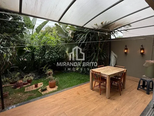 Casa 3 quartos e 4 banheiros, à venda, no bairro Setor Serra Dourada - 3ª Etapa em Aparecida de Goiânia