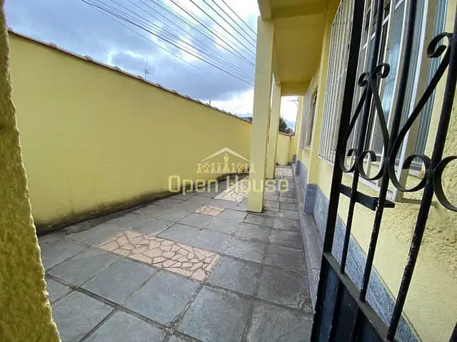 Casa 4 quartos e 2 banheiros, à venda, no bairro Rústico em Volta Redonda