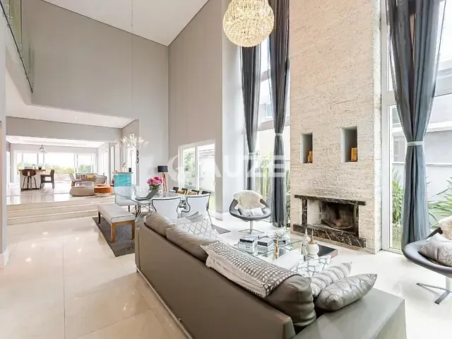 Casa com 551m² 4 quartos e 5 banheiros, à venda, no bairro Alphaville Graciosa em Pinhais