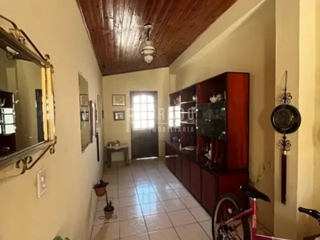Casa com 210m² 3 quartos e 1 banheiro, à venda, no bairro Centro em Pelotas