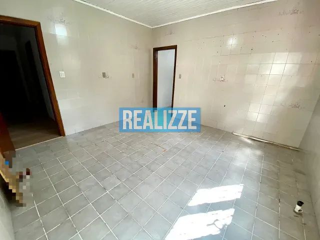 Casa 3 quartos e 1 banheiro, para alugar, no bairro Centro em Marau