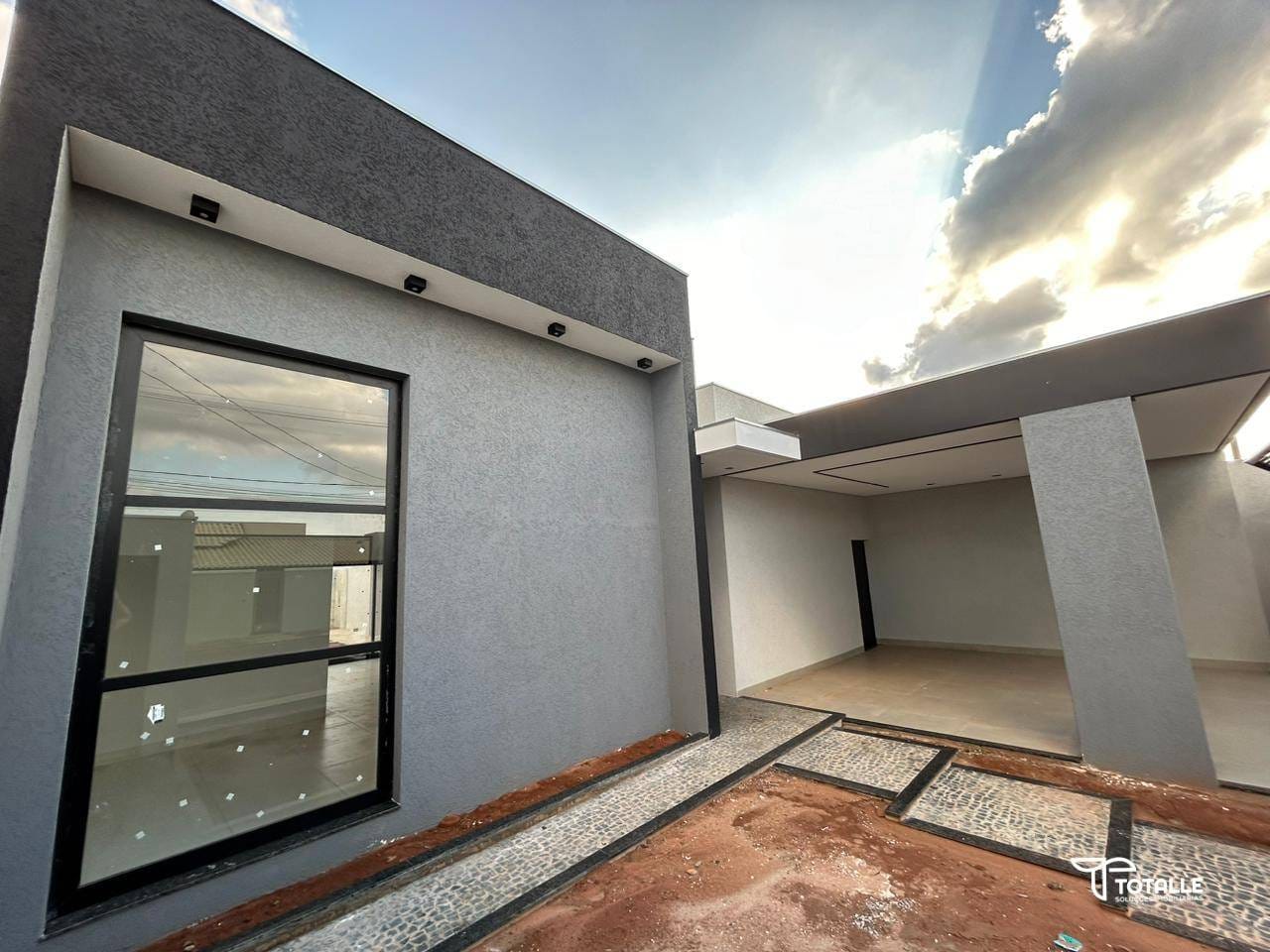 Casa à venda com 3 quartos, 149m² - Foto 3