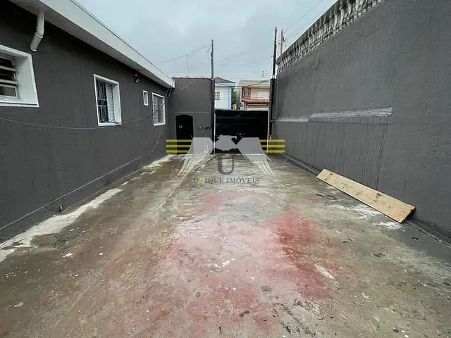 Casa com 250m² 2 quartos e 2 banheiros, para alugar, no bairro Jardim Vila Formosa em São Paulo
