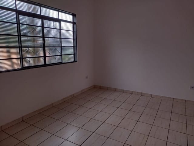 Casa com 150m² 2 quartos e 1 banheiro, para alugar, no bairro Jardim Vila Rica em São João da Boa Vista