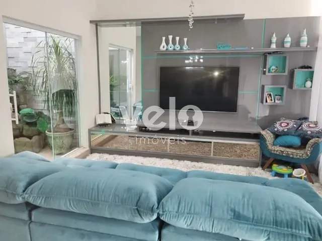 Casa com 300m² 3 quartos e 3 banheiros, à venda, no bairro Parque São Cristóvão em Taubaté