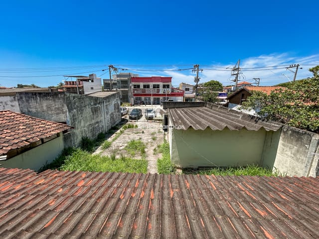 Casa com 450m² 2 quartos e 2 banheiros, à venda, no bairro Praia de Itaipuaçu em Maricá