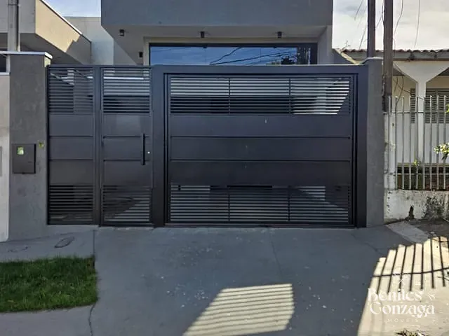 Casa 3 quartos e 2 banheiros, à venda, no bairro Parque das Laranjeiras em Maringá