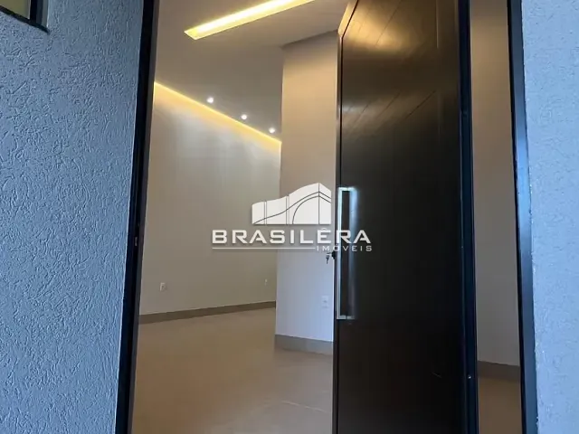Casa com 220m² 3 quartos e 4 banheiros, à venda, no bairro Cardoso Continuação em Aparecida de Goiânia