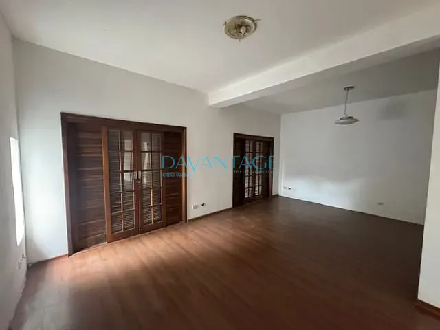 Casa com 360m² 2 quartos e 2 banheiros, à venda, no bairro Alto da Lapa em São Paulo