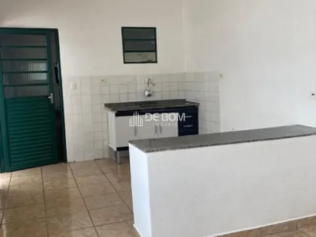 Casa com 243m² 3 quartos e 2 banheiros, à venda, no bairro Conjunto Habitacional Pedro Afonso Junqueira em Poços de Caldas