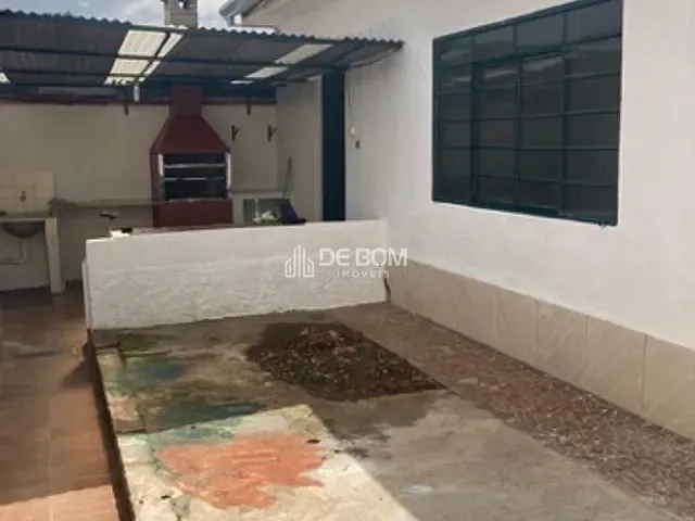 Casa com 243m² 3 quartos e 2 banheiros, à venda, no bairro Conjunto Habitacional Pedro Afonso Junqueira em Poços de Caldas