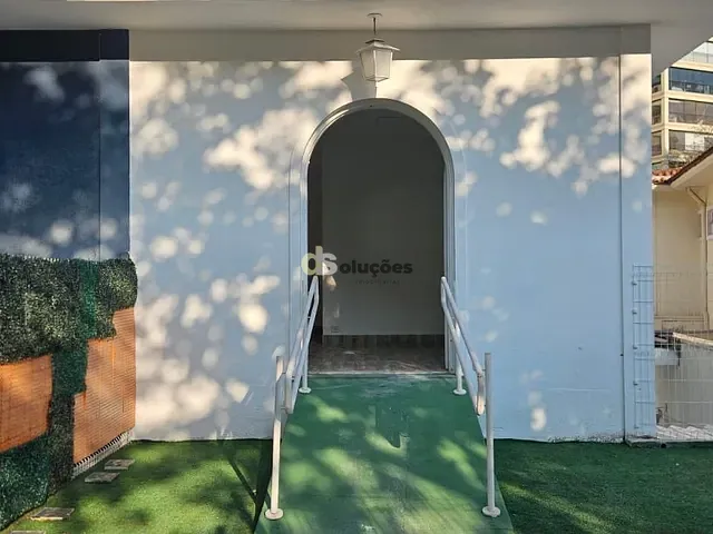 Casa à venda, no bairro Chácara Santo Antônio (Zona Sul) em São Paulo