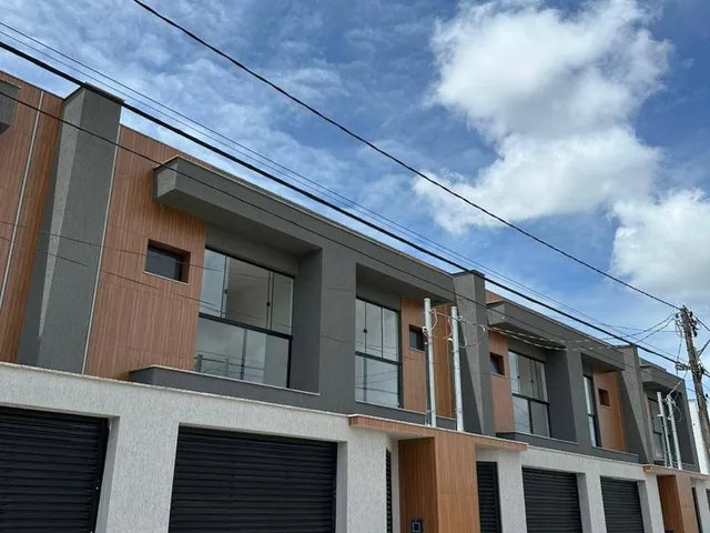 Casa com 112m² 2 quartos e 1 banheiro, à venda, no bairro Planície da Serra em Serra