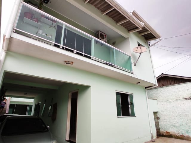 Sobrado com 270m² 3 quartos e 3 banheiros, à venda, no bairro Cidade Nova em Itajaí