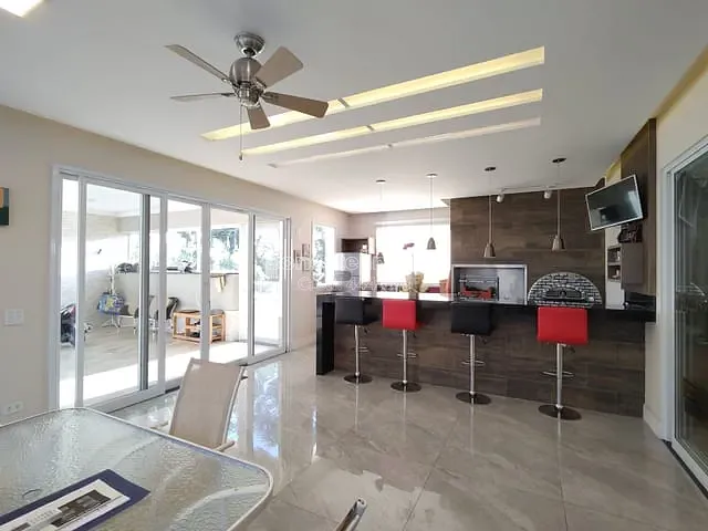 Casa com 674m² 3 quartos e 5 banheiros, à venda, no bairro Residencial Nova Holanda em Holambra