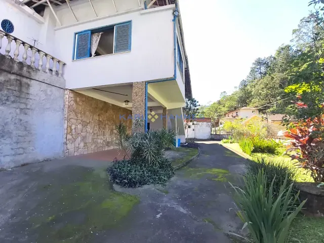 Casa 7 quartos e 7 banheiros, à venda, no bairro Mosela em Petrópolis
