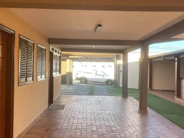 Casa com 496m² 3 quartos e 3 banheiros, à venda, no bairro Cecap I em Mococa