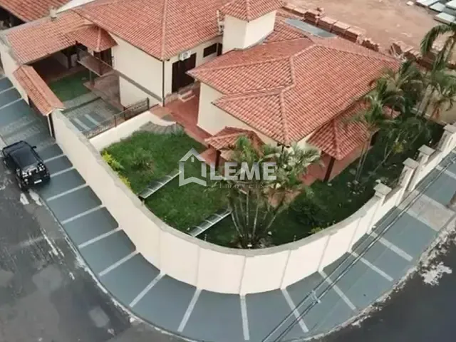 Casa com 496m² 3 quartos e 3 banheiros, à venda, no bairro Cecap I em Mococa