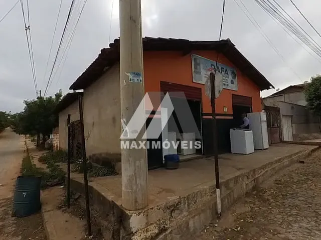 Casa com 240m² 2 quartos e 2 banheiros, à venda, no bairro Vila Magnólia em Araçuaí