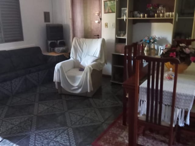 Casa 3 quartos e 1 banheiro, à venda, no bairro São João do Rio Vermelho em Florianópolis