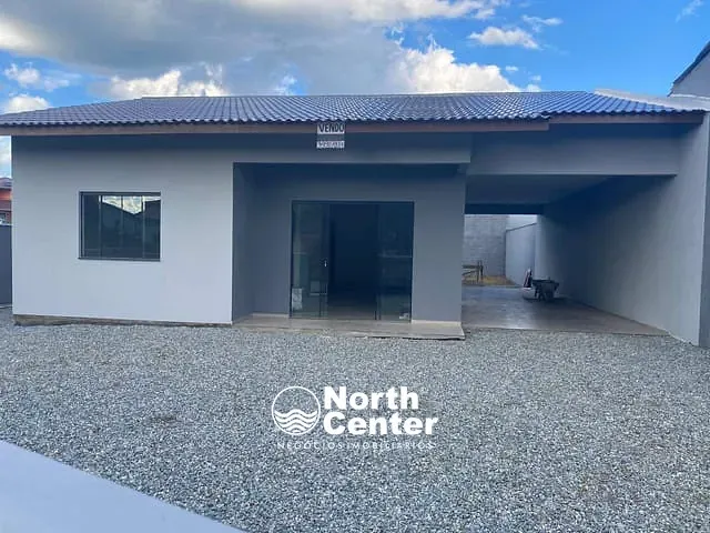 Casa com 321m² 3 quartos e 1 banheiro, à venda, no bairro Centro em Balneário Barra do Sul