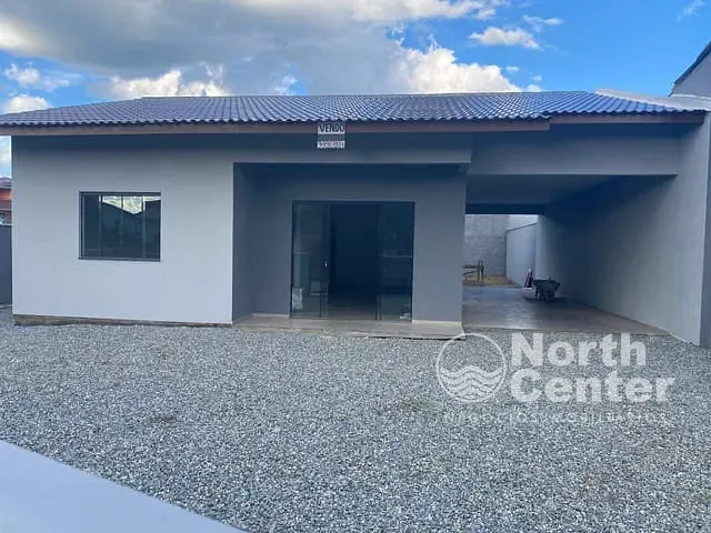 Casa com 321m² 3 quartos e 1 banheiro, à venda, no bairro Centro em Balneário Barra do Sul