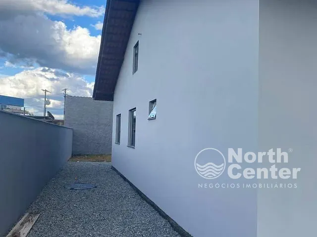 Casa com 321m² 3 quartos e 1 banheiro, à venda, no bairro Centro em Balneário Barra do Sul