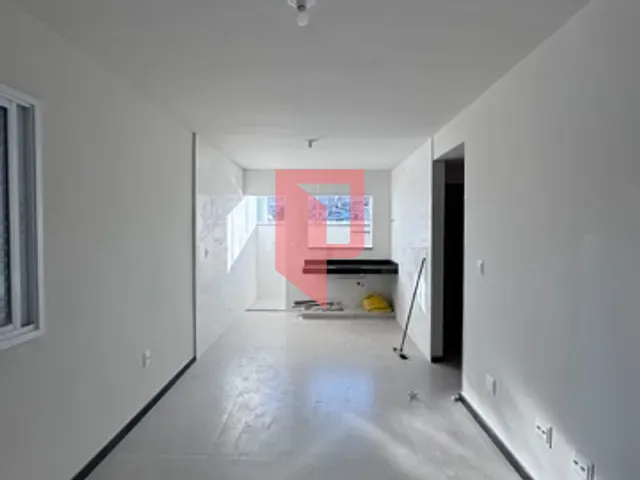 Casa 2 quartos e 1 banheiro, para alugar, no bairro Caiçaras em Belo Horizonte