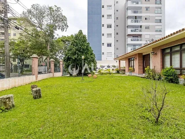 Casa com 511m² 3 quartos e 3 banheiros, para alugar, no bairro Bacacheri em Curitiba