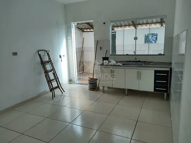 Casa com 350m² 3 quartos e 2 banheiros, à venda, no bairro Dom Bosco em Poços de Caldas