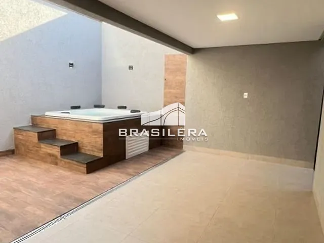 Casa com 220m² 3 quartos e 4 banheiros, à venda, no bairro Cardoso Continuação em Aparecida de Goiânia