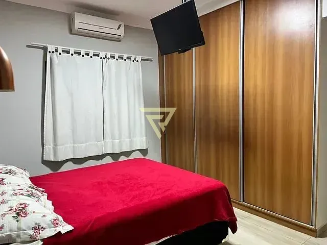 Casa com 267m² 4 quartos e 3 banheiros, à venda, no bairro Campos Elíseos em Ribeirão Preto