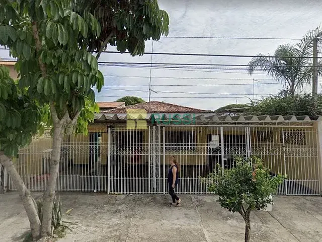 Casa com 300m² 3 quartos e 2 banheiros, à venda, no bairro Cidade Morumbi em São José dos Campos