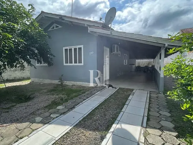 Casa com 260m² 3 quartos e 1 banheiro, à venda, no bairro XV de Novembro em Tijucas