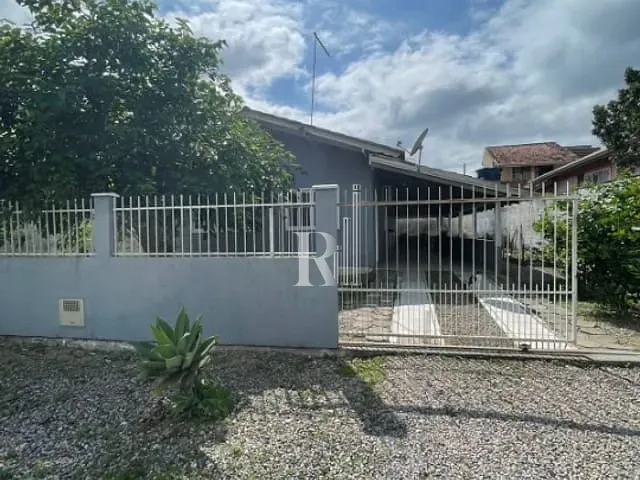 Casa com 260m² 3 quartos e 1 banheiro, à venda, no bairro XV de Novembro em Tijucas
