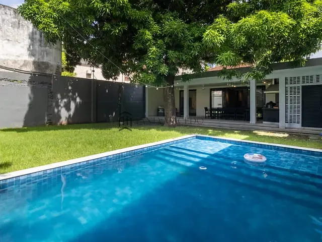 Casa com 710m² 4 quartos e 3 banheiros, à venda, no bairro Jaqueira em Recife