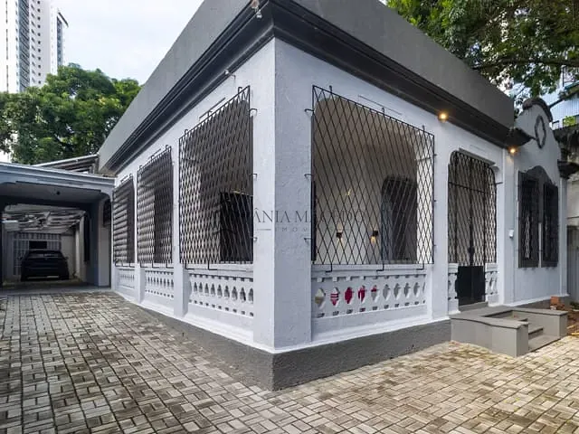 Casa com 710m² 4 quartos e 3 banheiros, à venda, no bairro Jaqueira em Recife