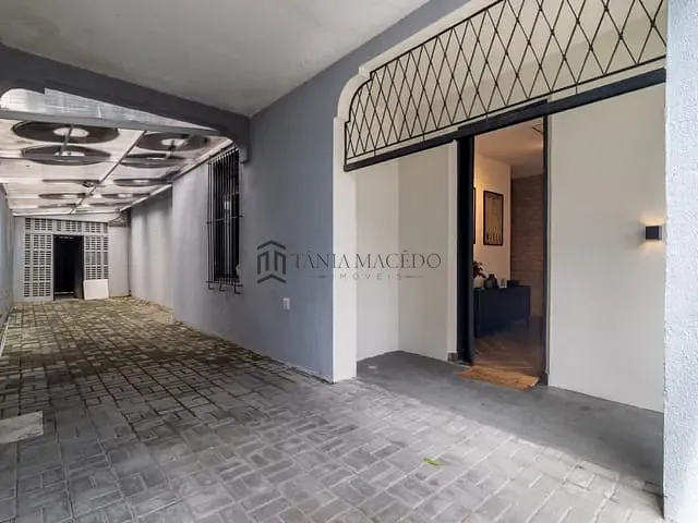 Casa com 710m² 4 quartos e 3 banheiros, à venda, no bairro Jaqueira em Recife